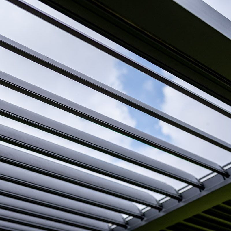 Kerti pergola tetőlamelláinak részlete alulnézetből - Homelux, 5905610251277